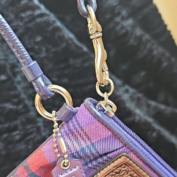 Coach Poppy NWOT Purple Tartan Wristlet - Picture 7 of 12